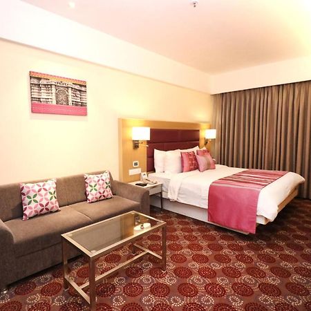 Fortune Park Galaxy, Vapi - Member Itc Hotels' Group Exterior foto